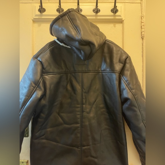 REASON FAUX LEATHER SH EARLI - Picture 2 of 3